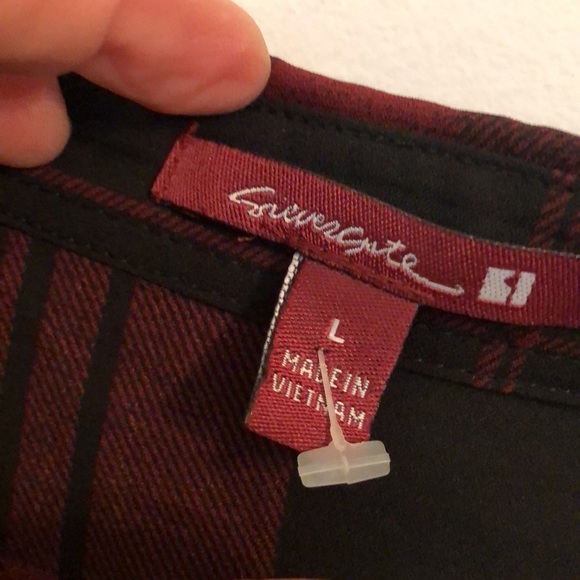 Long length button up top, red/black check pattern size L - Picture 2 of 6